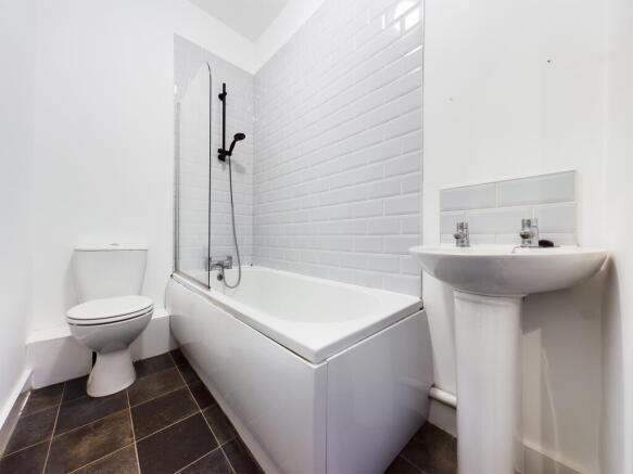 5 bed Block of Apartments for sale Image 4