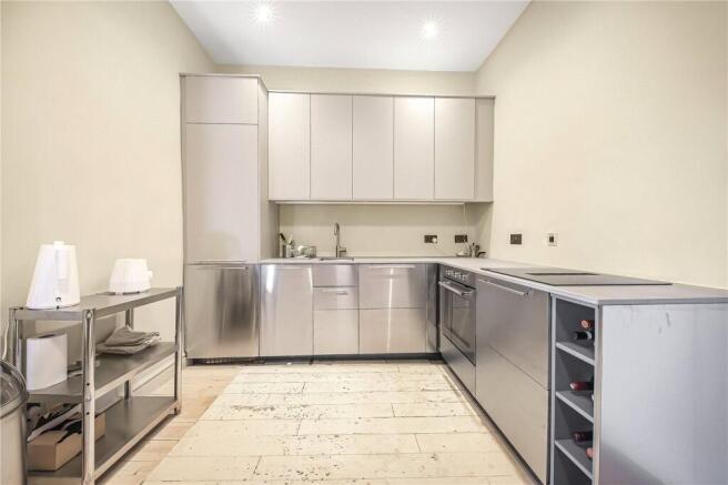 Kitchen / Reception