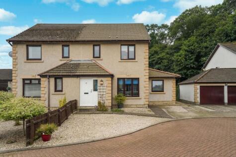 28 Admiralty Wood, Almondbank, Perth