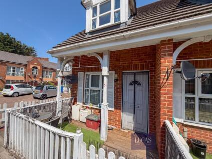 Bath Road, Kettering