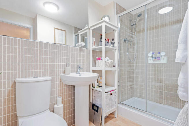 En-suite 1