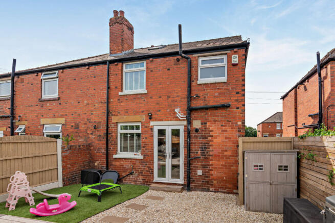 3 bed Semi-Detached for sale Image 11