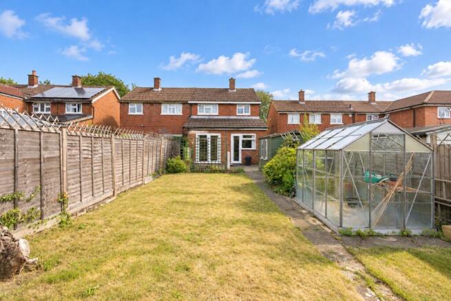 New Greens Avenue, St. Albans, Hertfordshire, AL3 photo 4