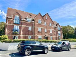 Flat 4, 2 Cambridge Court, Verne Road, Weymouth DT4 0RX