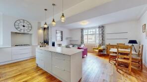 4, University Mansions, Lower Richmond Road, London SW15 1EP