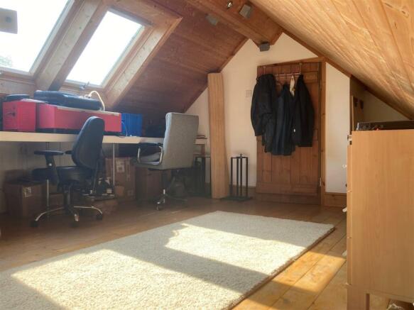 1st floor above the garage.jpg