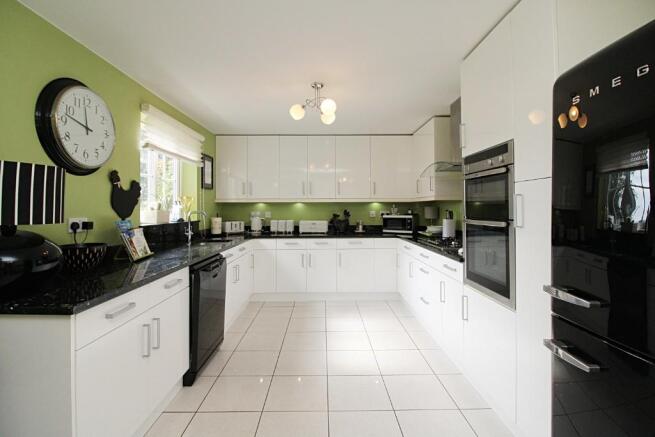 Kitchen breakfast rm