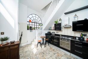 1, Crown Mews, White Horse Lane, London E1 3NR