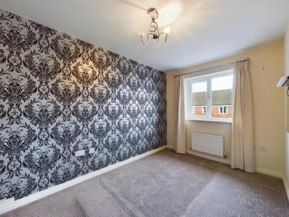 3 bed House for sale Image 4