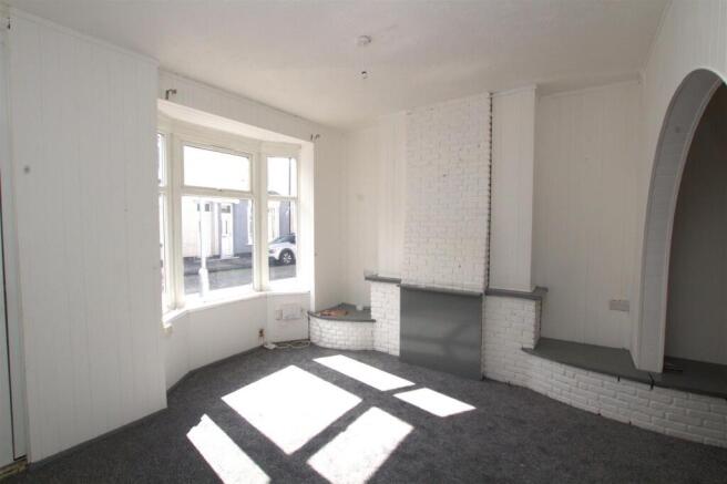 3 bed Terraced to rent Image 4