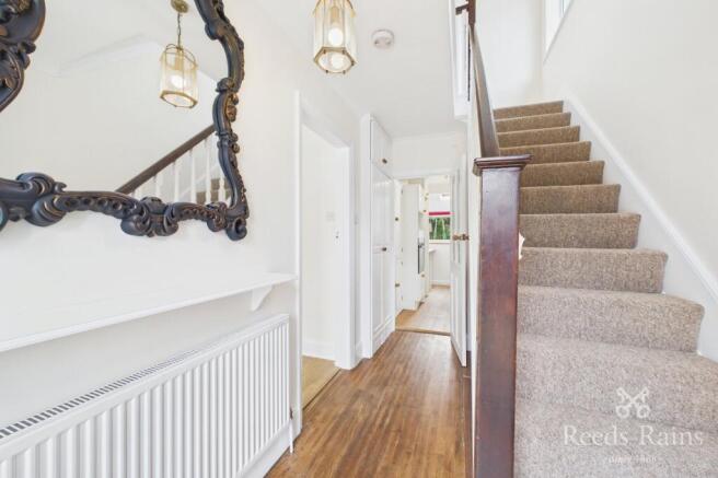 3 bed Semi-Detached to rent Image 11