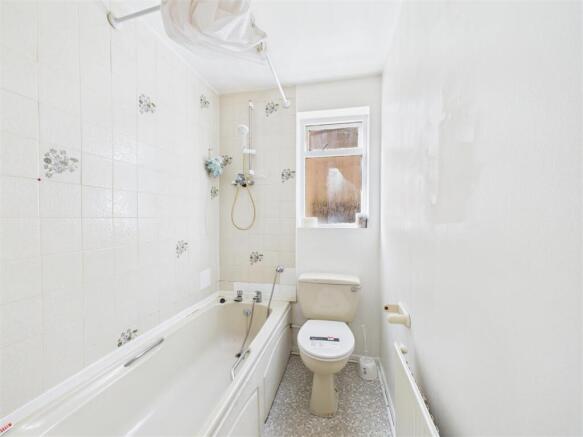 1 bed Flat for sale Image 10