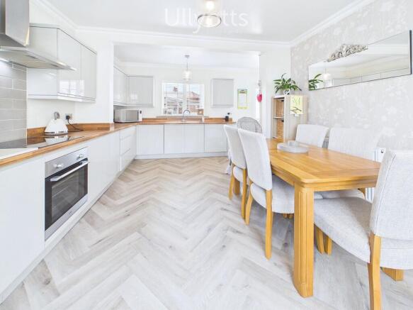 Kitchen/Dining Ar...