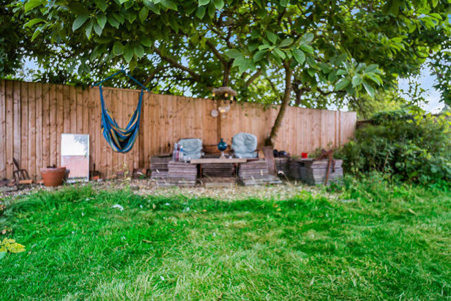 4 bed Detached for sale Image 6