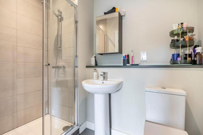 2 bed Apartment for sale Image 8