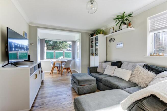 For Sale by Aspire Residential | Essex Court