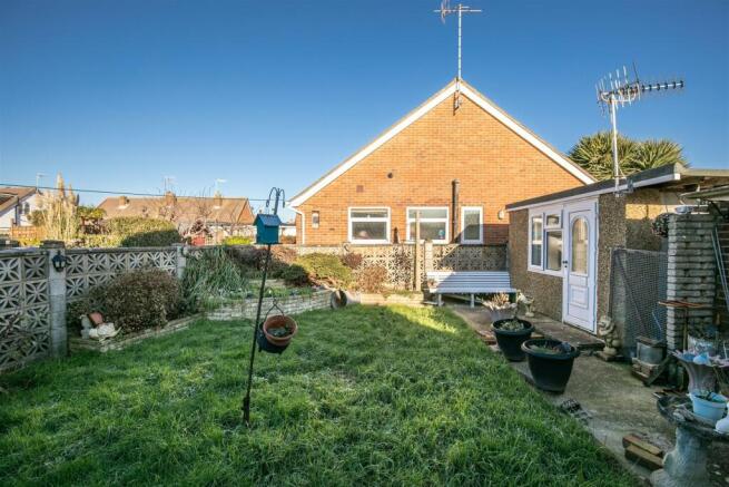 17 Arnside Close-10.jpg