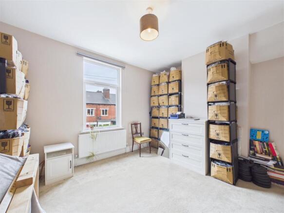 3 bed Terraced for sale Image 11