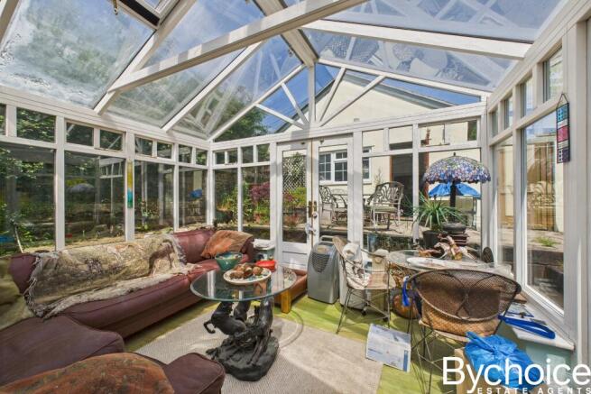 CAM05454G0-PR0011-STILL009