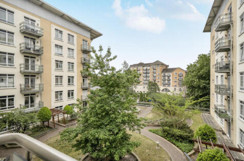 Kenavon Drive, Reading, Berkshire