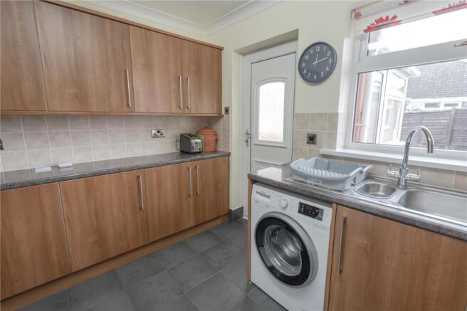 Kitchen (2)