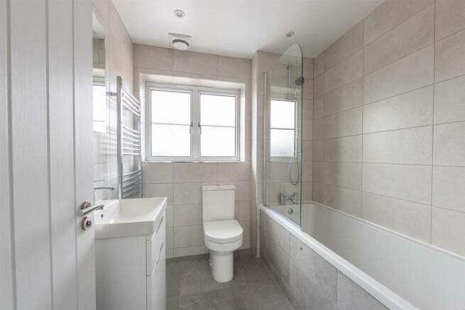 5 Parham Close-12.jpg