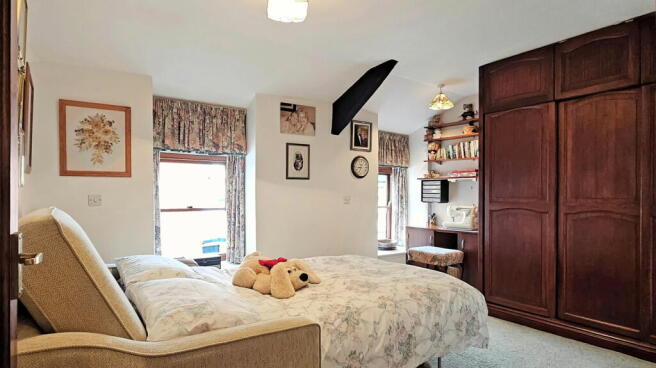 Photo 10