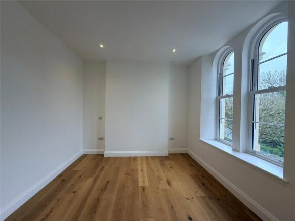 Bedroom 2 (No.7)