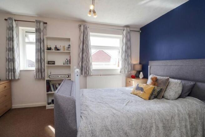 3 bed Link Detached House for sale Image 9