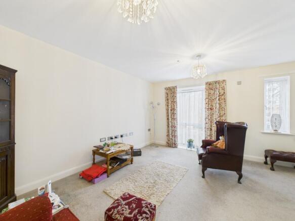 3 bed Town House for sale Image 6