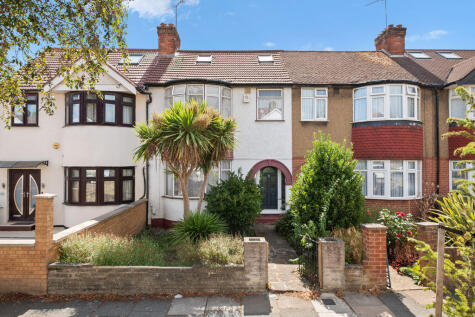Whitton Avenue West, Greenford