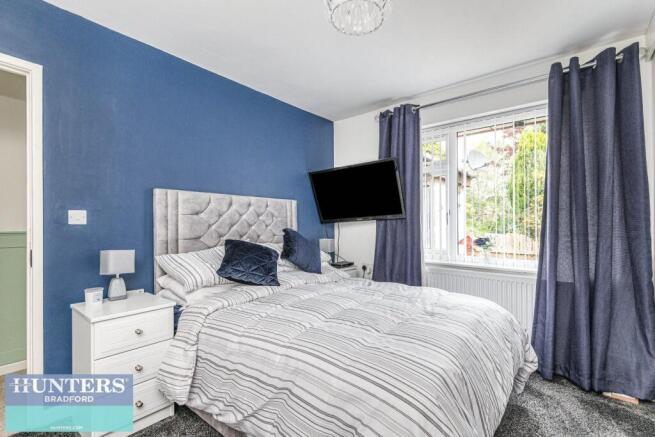 2 bed Semi-Detached Bungalow for sale Image 9