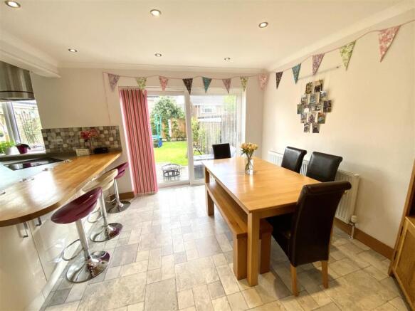 3 Oakfield Kitchen I 2 .jpeg