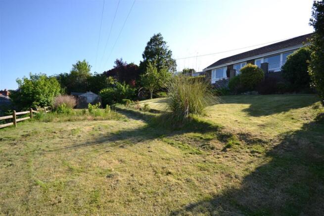 GARDEN VIEWS