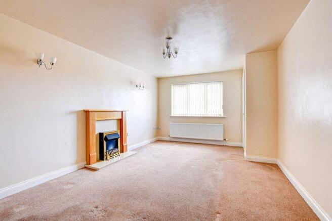 3 bed Terraced for sale Image 4