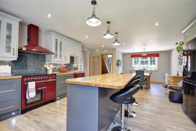Kitchen / dining room