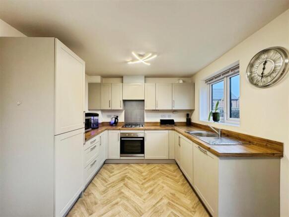 8bd6744d--4706-8854-B297359BCA52-60756-00002A35091