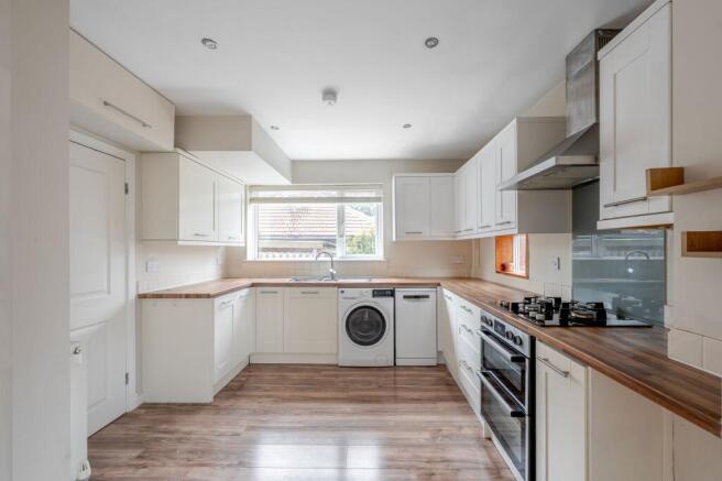 3 bed Semi-Detached for sale Image 4