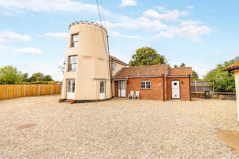 Holt Road, Fakenham, Norfolk, NR21
