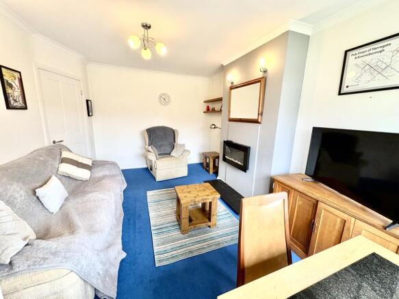 2 bed Semi-Detached Bungalow for sale Image 4