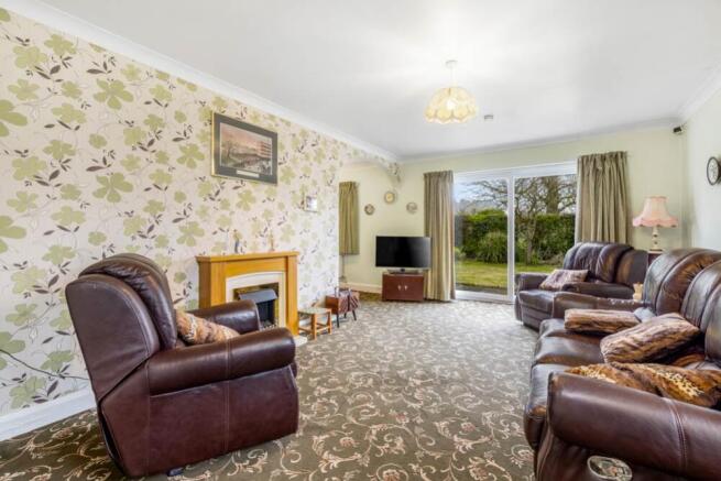 8 Coningsby Close (Boston)-18