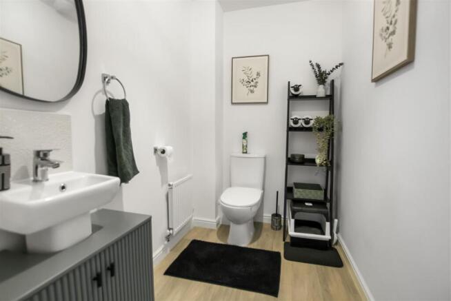 3 bed Semi-Detached for sale Image 6