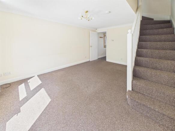 CAM01932G0-PR1127-STILL009.jpg