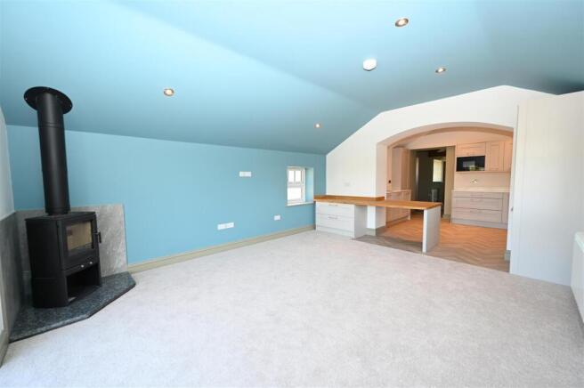 3 bed Barn Conversion for sale Image 8