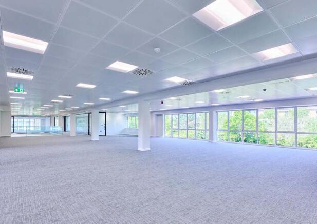 2100 FF The Crescent_Page_02_Image_0001.jpg