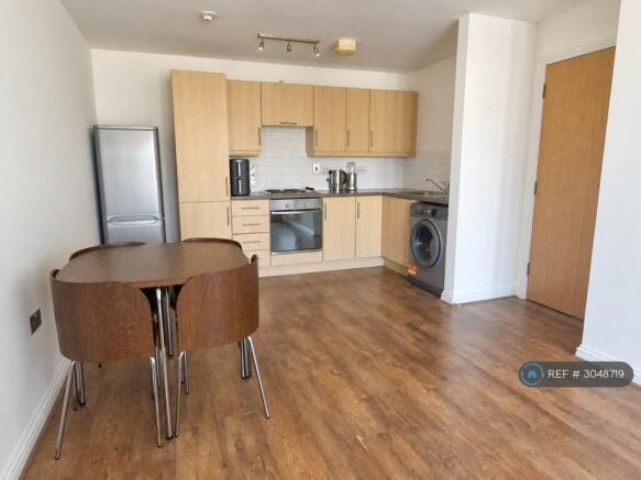 Kitchen / Dining Area