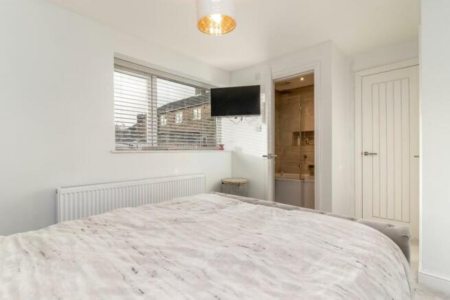 Master Bedroom.jpg