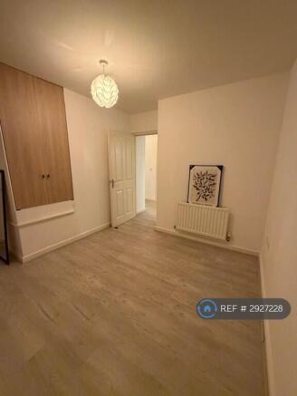 3 bed Detached to rent Image 8