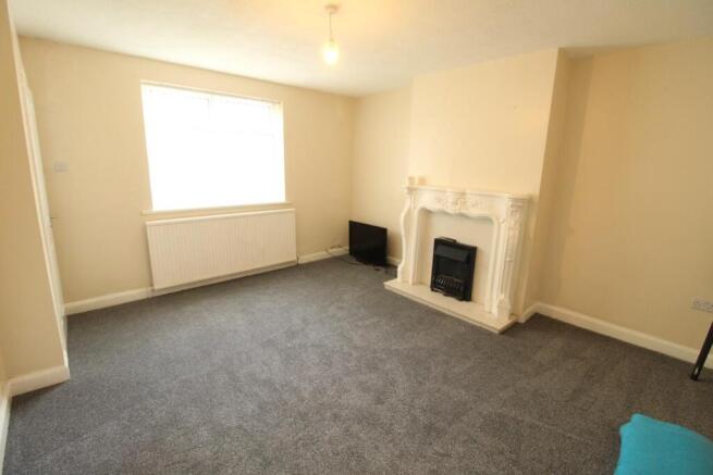 3 bed Semi-Detached to rent Image 5