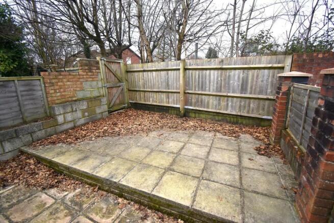 Good Size Rear Gardens